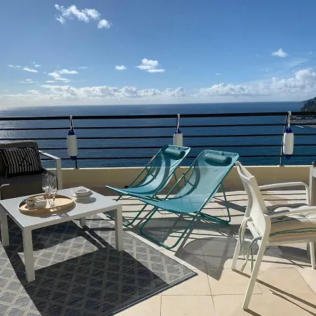 Sky & Sea Apartment